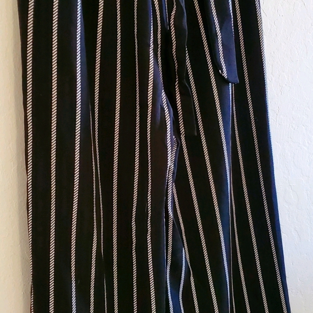 Women's Wide Leg Pull On Trouser